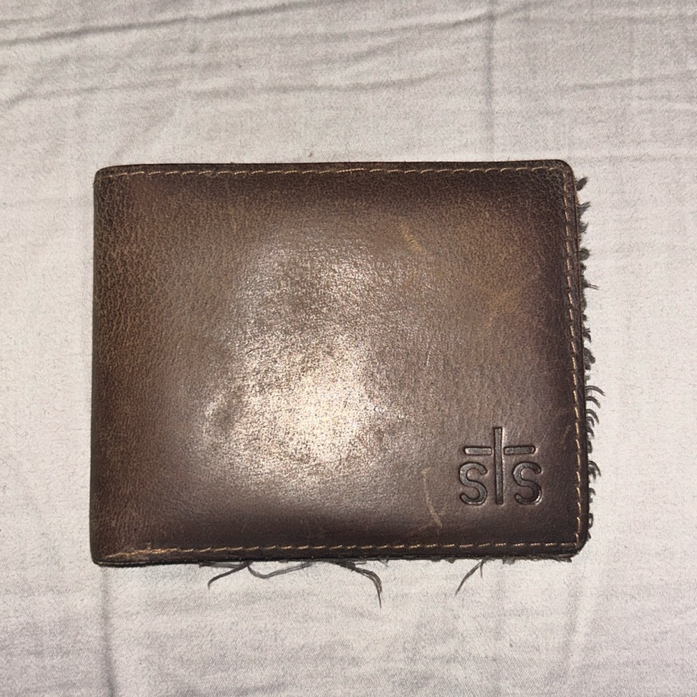 STS bifold leather wallet